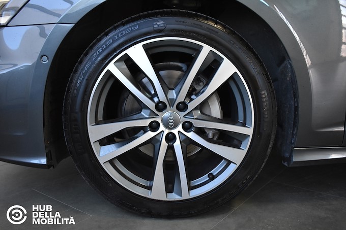 AUDI A6 40 2.0 TDI quattro ultra S tronic Business Sport